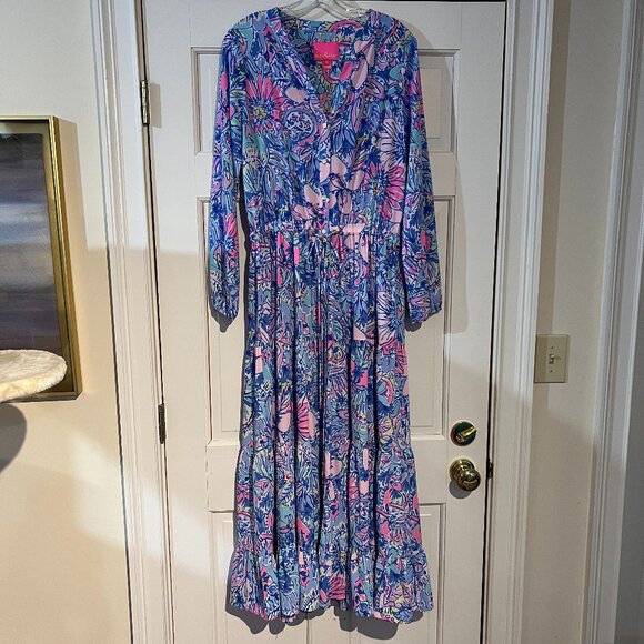 Lilly Pulitzer Dresses & Skirts - Lilly Pulitzer long sleeve dress with tiered skirt size 10